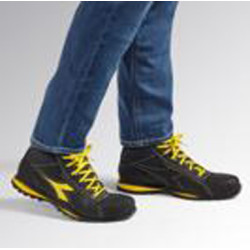 Chaussures de sécurité montantes GLOVE MID S3S FO HRO noire/jaune - 701.181140_80013 - DIADORA
